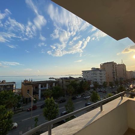 Seashell Apartment Durrës Buitenkant foto