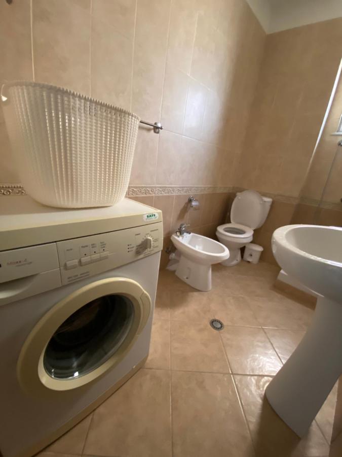 Seashell Apartment Durrës Buitenkant foto