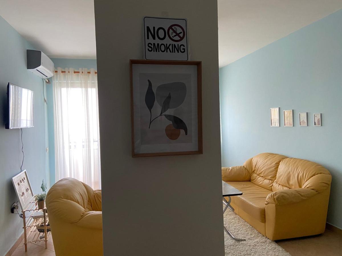 Seashell Apartment Durrës Buitenkant foto